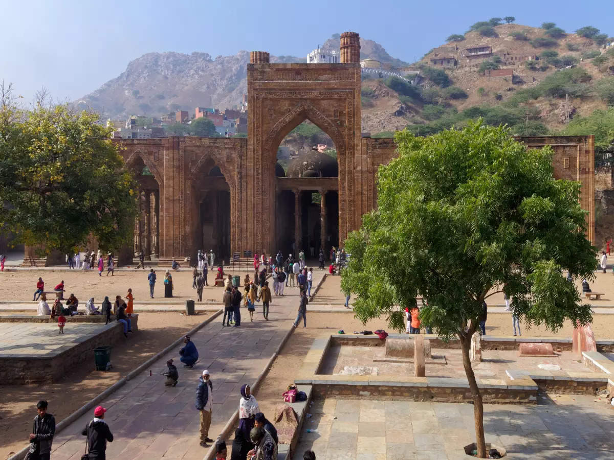 Adhai Din Ka Jhonpra Ajmer